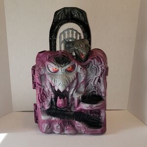 Vintage 1983 MOTU Snake Mountain works but incomplete